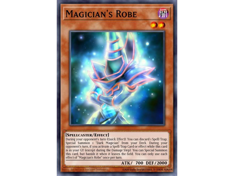 Magician's Robe (Common)